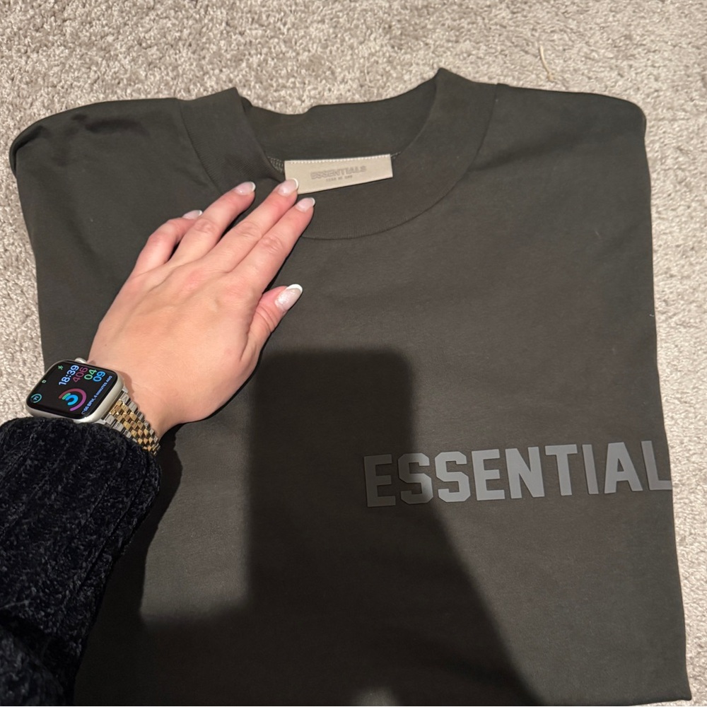 Nwot Essentials Tee - image 5